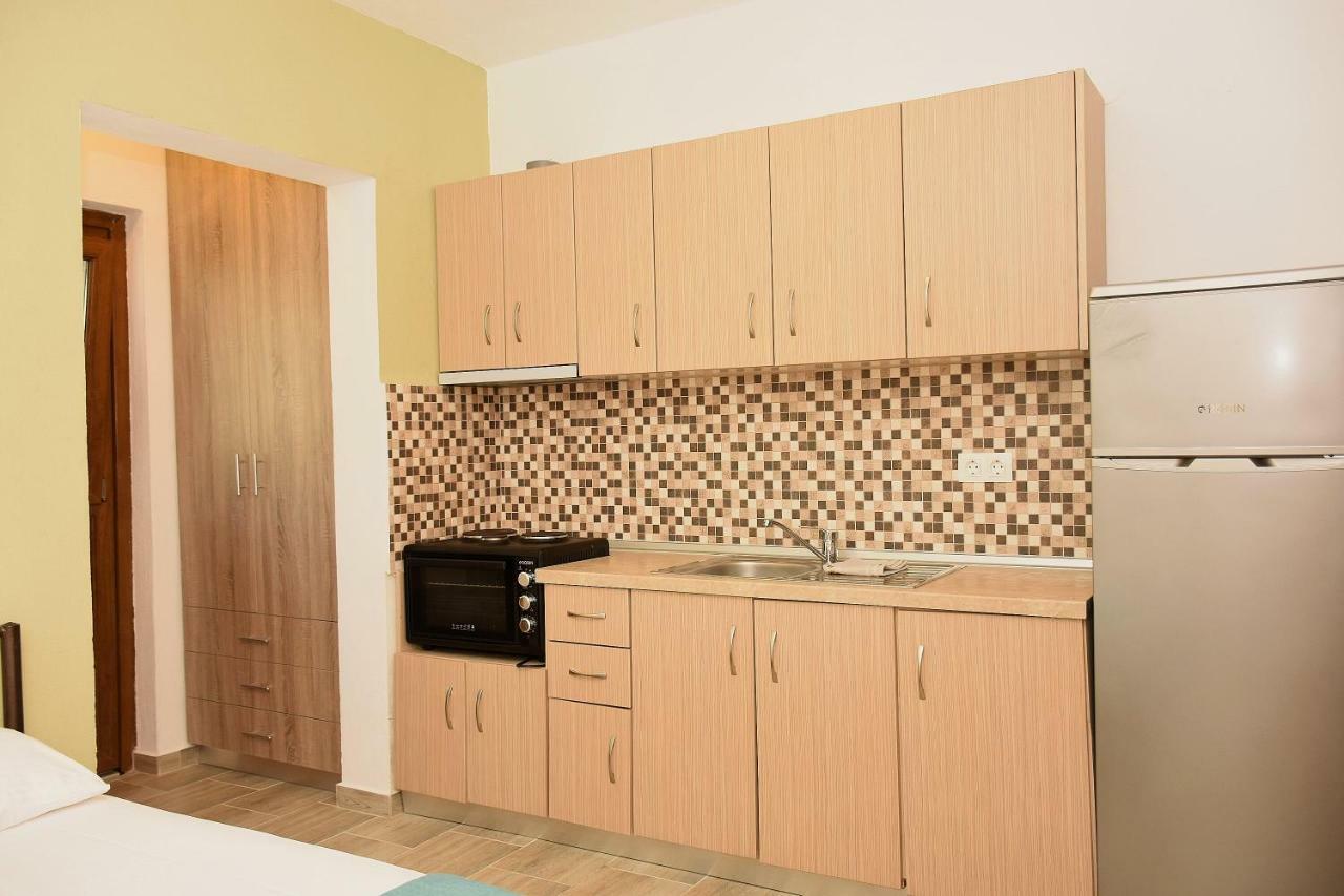 Anna Pousi Studios & Apartment أورموس باناجياس المظهر الخارجي الصورة
